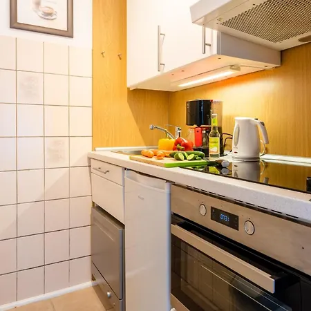 - Haus O, App 0o0404 Διαμέρισμα *